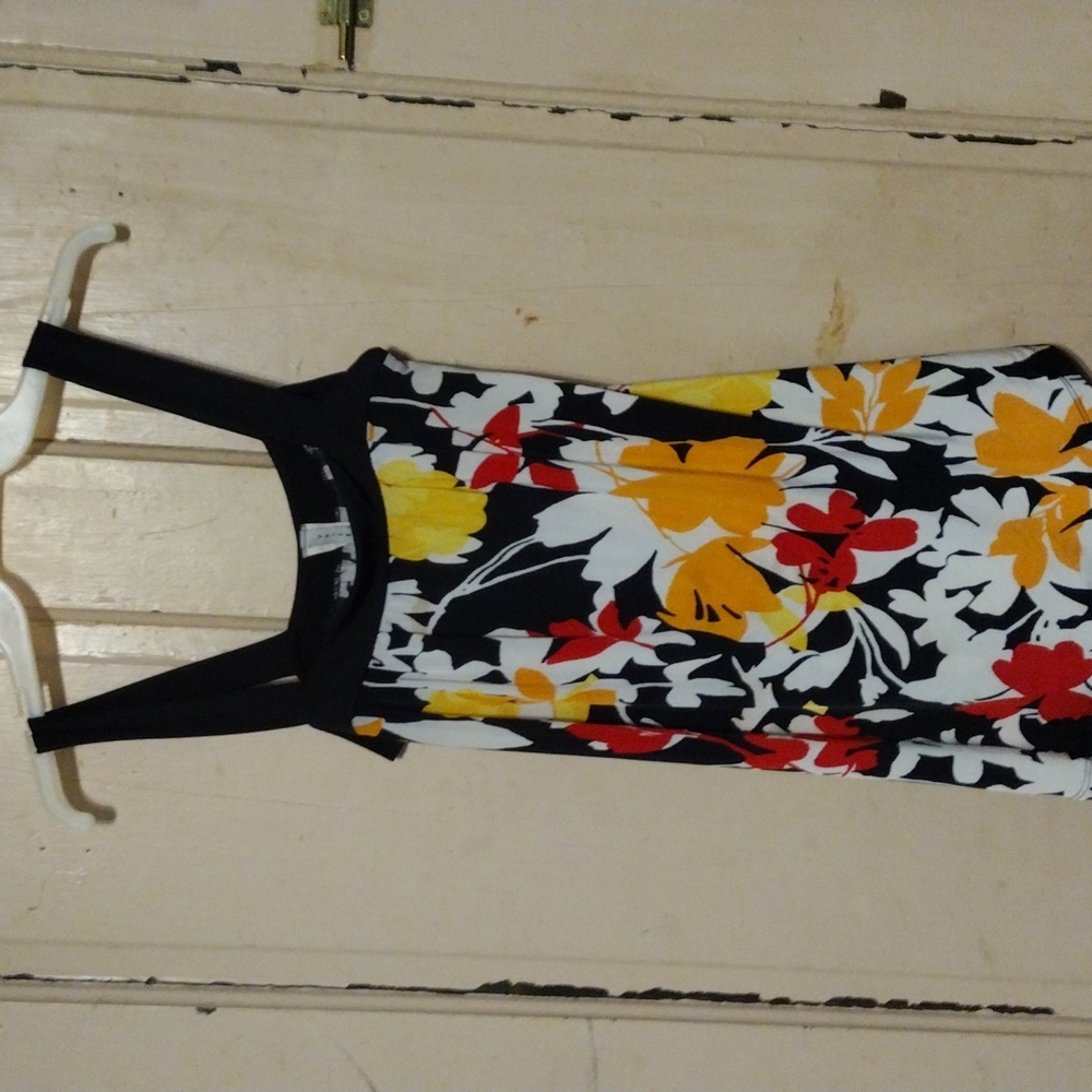 Voice floral camisole top ,size medium